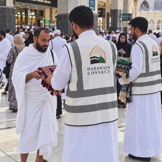 Gift Sajjādah / Prayer Mat to pilgrims in Haramain Makkah